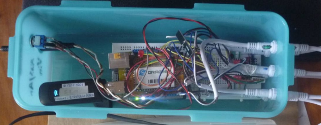 Mois Box with electronics
